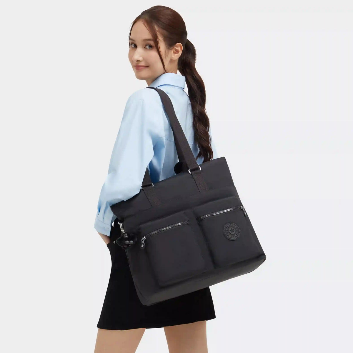 India 16" Laptop Tote Bag