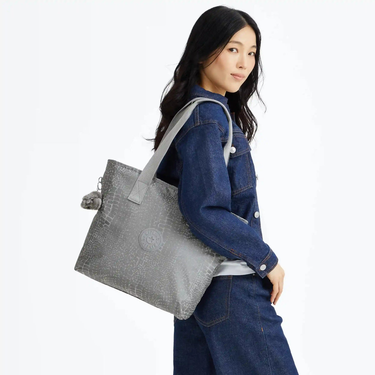 Anina Metallic 16" Laptop Tote Bag